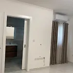 Spacious Flat At Apartman