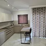 Apartman Spacious Flat At *