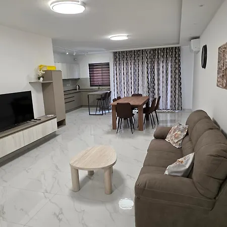 Spacious Flat At Apartament Naxxar