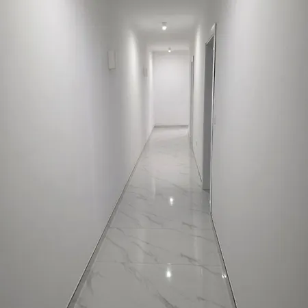 Spacious Flat At * Naxxar