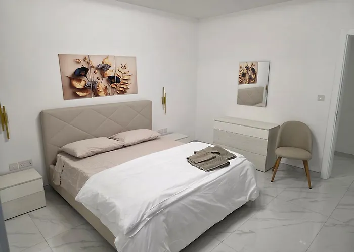 Spacious Flat At * Naxxar