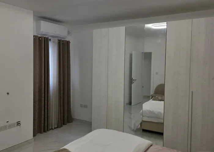 Spacious Flat At Naxxar